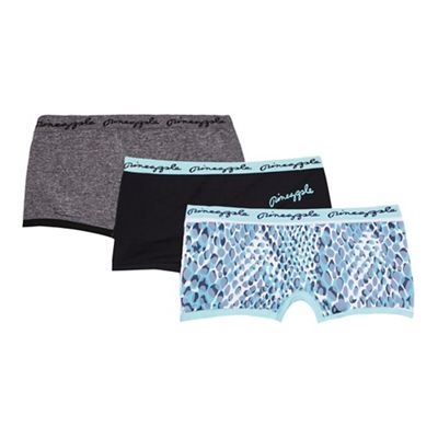 Pack of three girls' assorted plain and printed seam free shorts